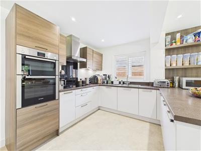 Fitted Kitchen